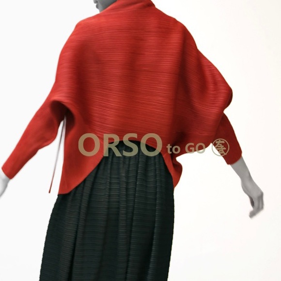 Elegant Red and Yellow Plisse pleats Wrap Cardigan - Picture 5 of 10